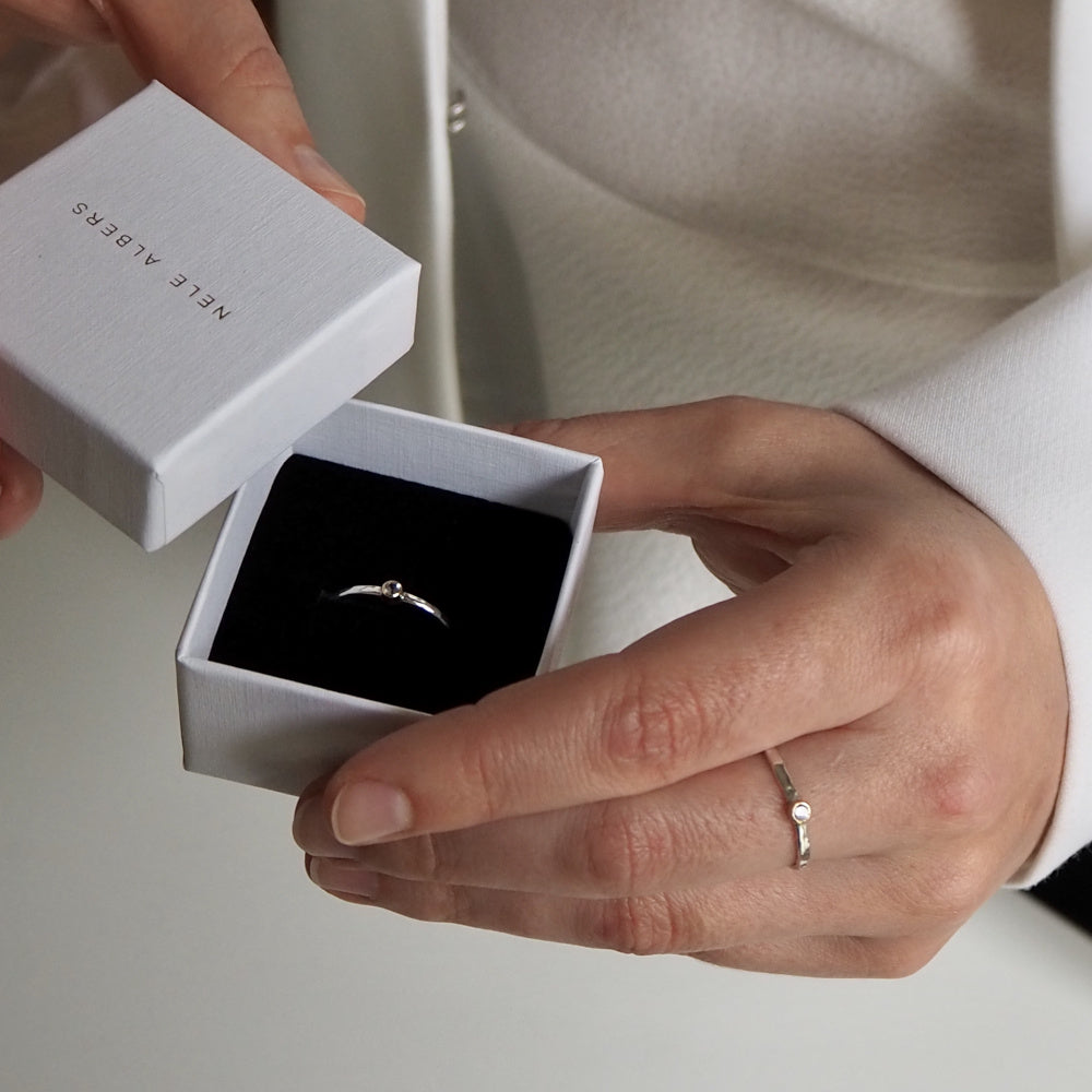 Weißer Saphir Ring